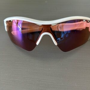 White Oakley Radar sport glasses prizm trail lenses